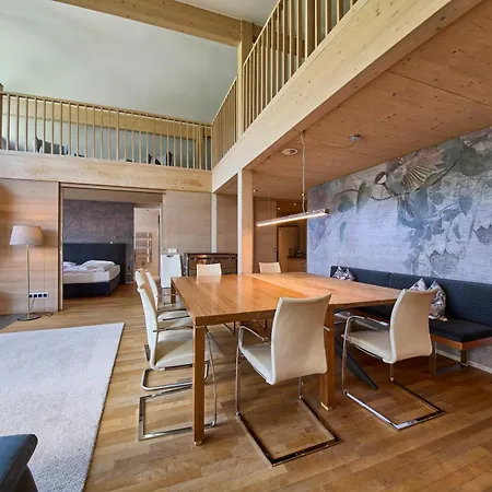 Penthouse Holleis דירה