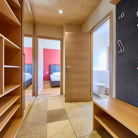 Penthouse Holleis דירה *