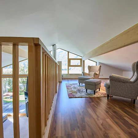 Apartman Penthouse Holleis *