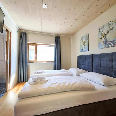 Apartman Penthouse Holleis *