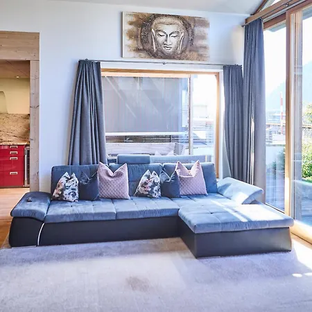 Penthouse Holleis